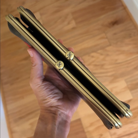 Hobo Lauren black leather clutch wallet dragon embroidery limited edition 2021 - Picture 15 of 16